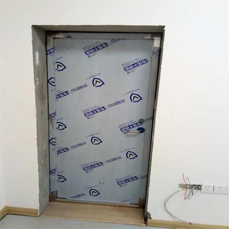 大理铅门的材质与开启方式